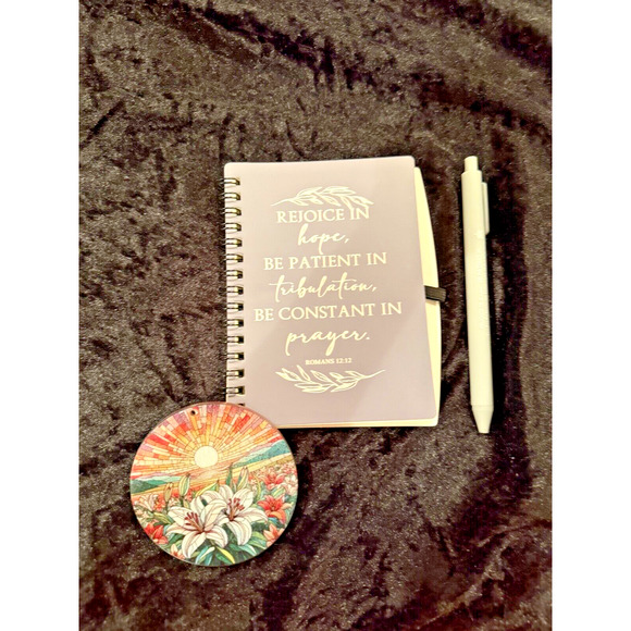 Spiral Notebook 4x6", Pen & Bonus Ornament, Gift Set, Gift-wrapped, Bible, Jesus - Picture 1 of 2